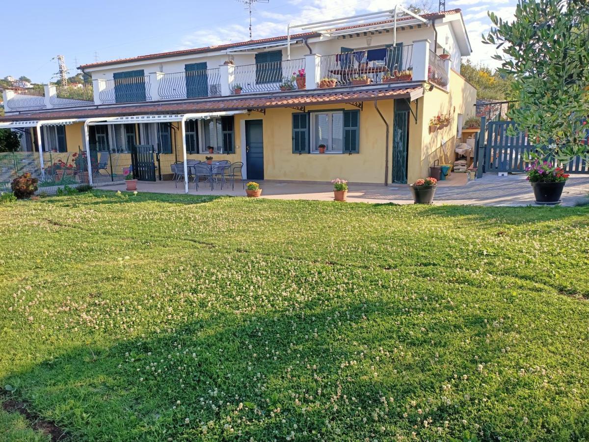 Вилла Casa Vista Mare - Superb Garden And Parking Included Империя Экстерьер фото