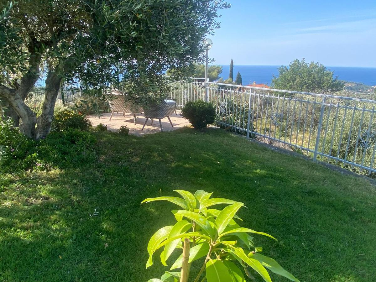Вилла Casa Vista Mare - Superb Garden And Parking Included Империя Экстерьер фото