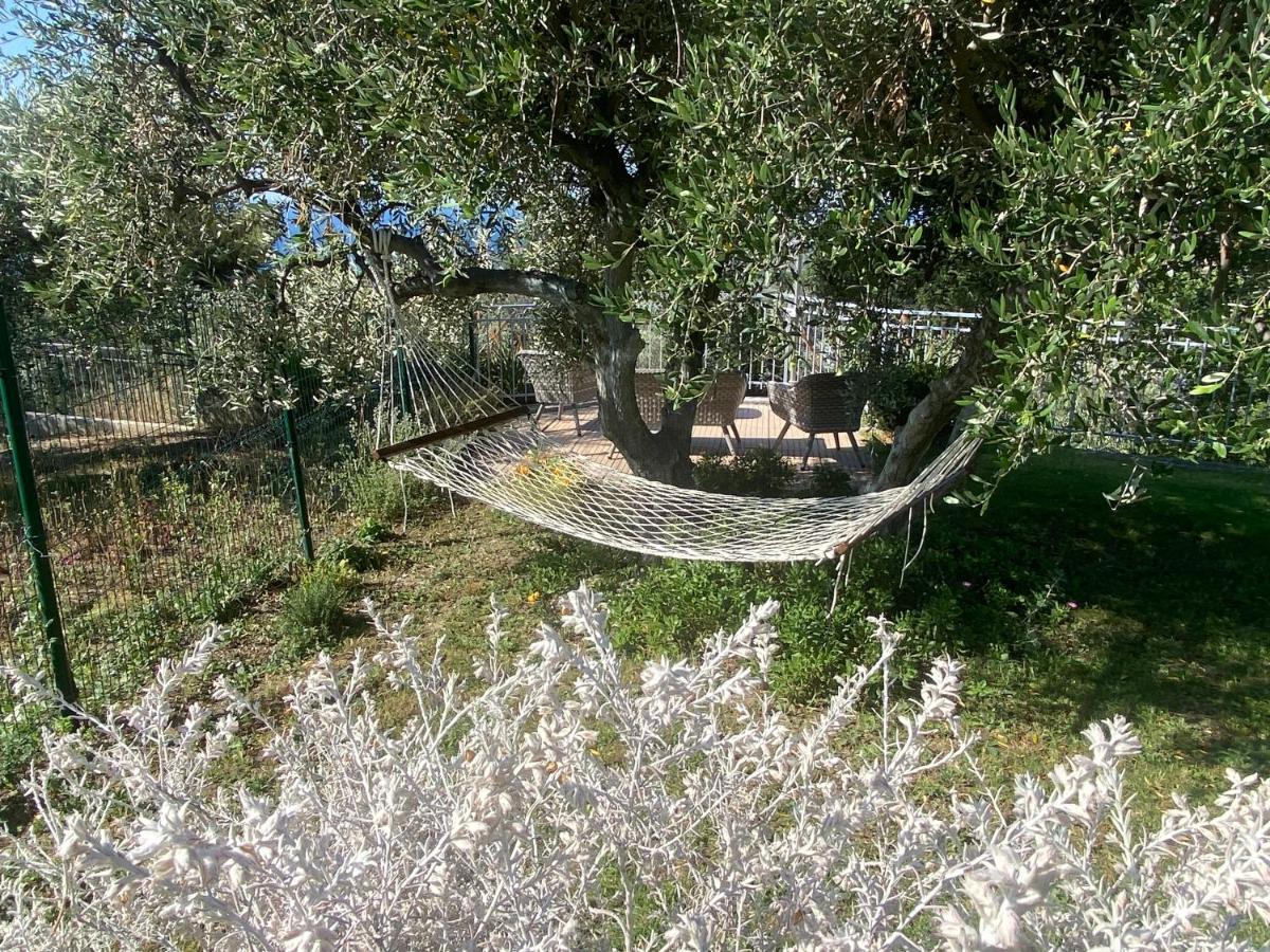 Вилла Casa Vista Mare - Superb Garden And Parking Included Империя Экстерьер фото